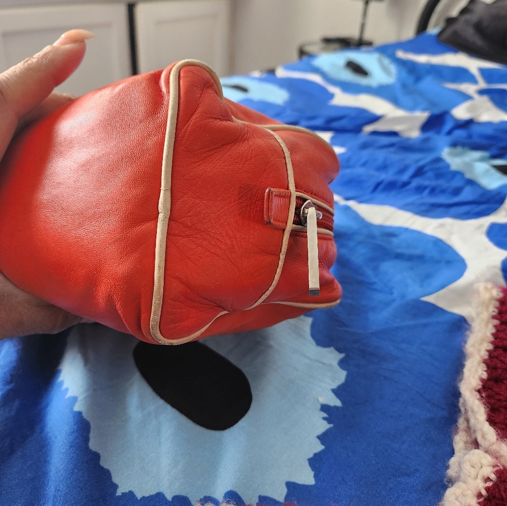 Loewe Red Leather Women's Bag - Picture 5 of 8